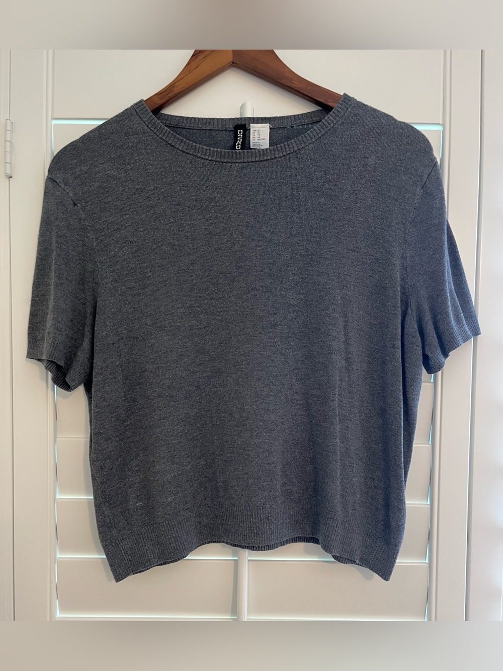 Divided Short-Sleeve Crewneck Top in Charcoal Gray